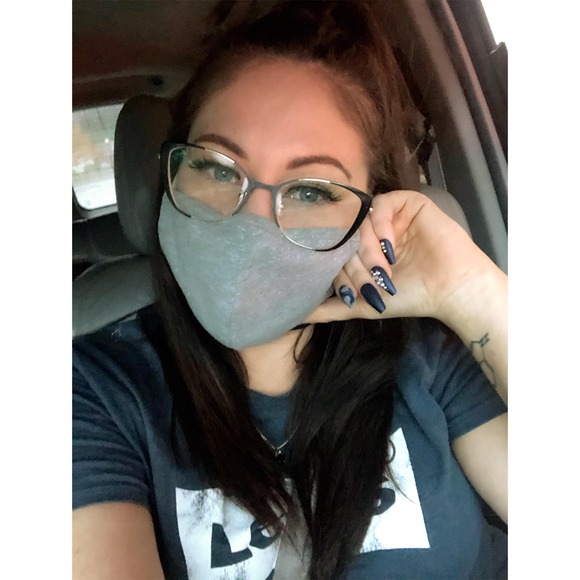 Profile Picture of Lynsay Gorda (@gordala09) on Poshmark