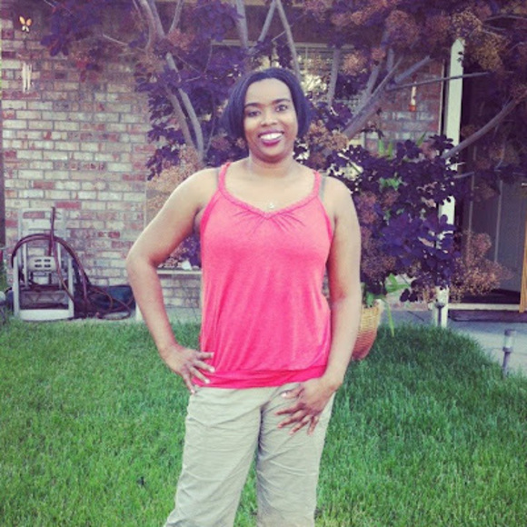 Profile Picture of Yolanda Herring (@ylherring) on Poshmark