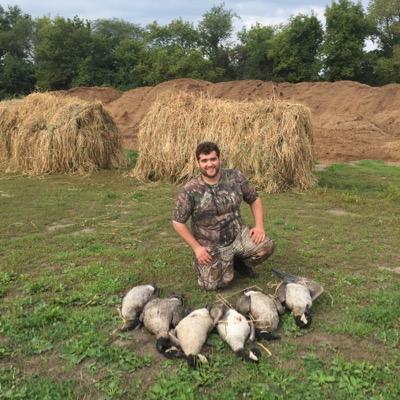 Profile Picture of Daniel Deardorff (@muskiedan72) on Twitter