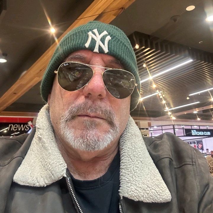 Profile Picture of Robin mark (@robinmark_) on Tiktok