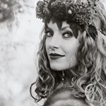 Profile Picture of Victoria Howell (@victoriagreenhowell) on Instagram