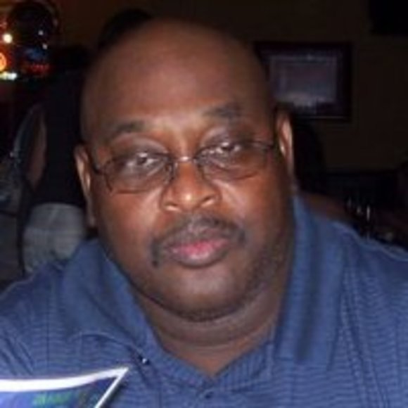 Profile Picture of Jim Knox (@jknox819) on Poshmark