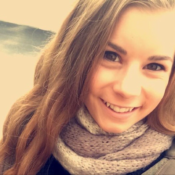 Profile Picture of Ayla Stopko (@aylamarriiee) on Poshmark