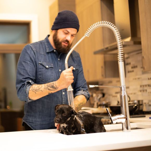 Profile Picture of John Labosky (@jlabo311) on Poshmark