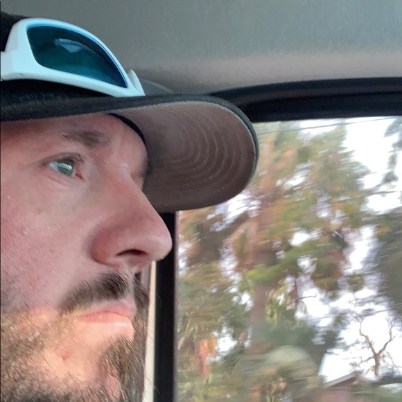 Profile Picture of Daniel Grubbs (@grubbs61) on Poshmark