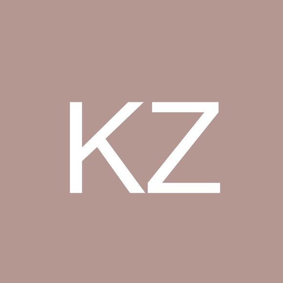 Profile Picture of Kailee Zeltner (@kaileezeltner) on Poshmark