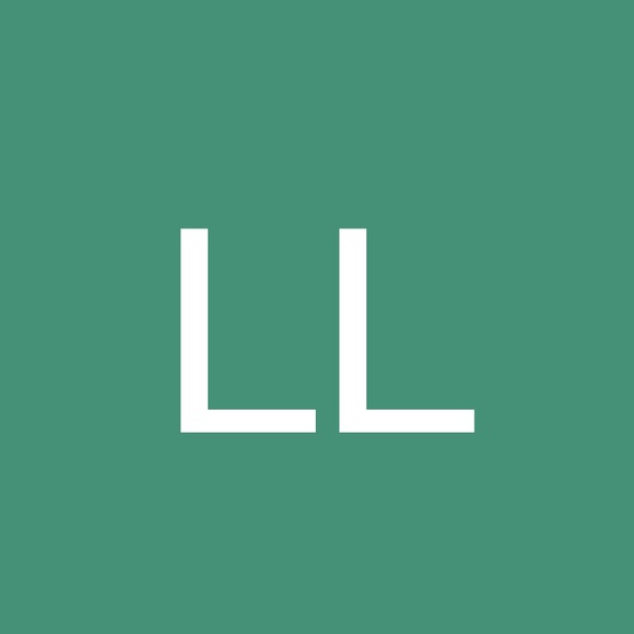 Profile Picture of L j Lippens (@ljlipps) on Poshmark