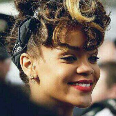 Profile Picture of Leah Simmons (@rihannnavy4life) on Twitter