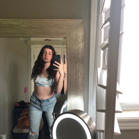 Profile Picture of Lauren Kleebaum (@laurenkleebaum) on Poshmark