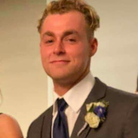 Profile Picture of Nickolas White (@nickebdj) on Poshmark