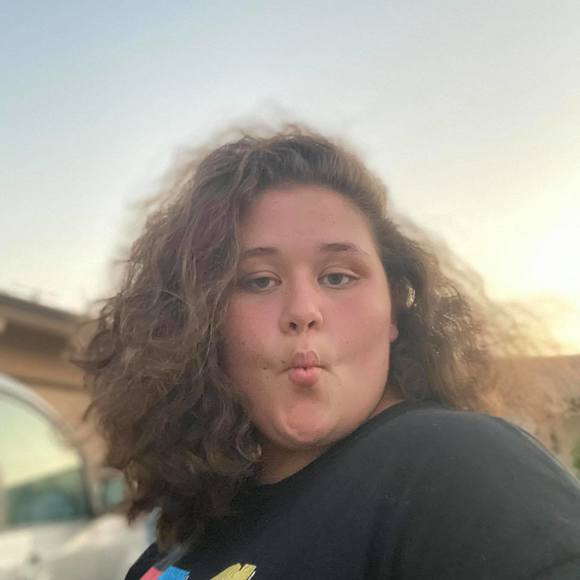 Profile Picture of Mackenzie Capps (@mackenzie_capps) on Poshmark