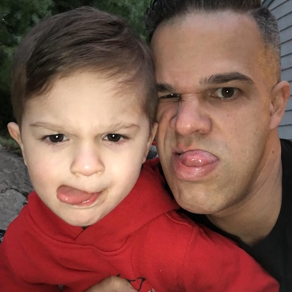 Profile Picture of Gary Tillou (@gtillou811) on Poshmark