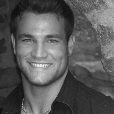 Profile Picture of Kyle Hillis (@ElvisKHillis) on Twitter