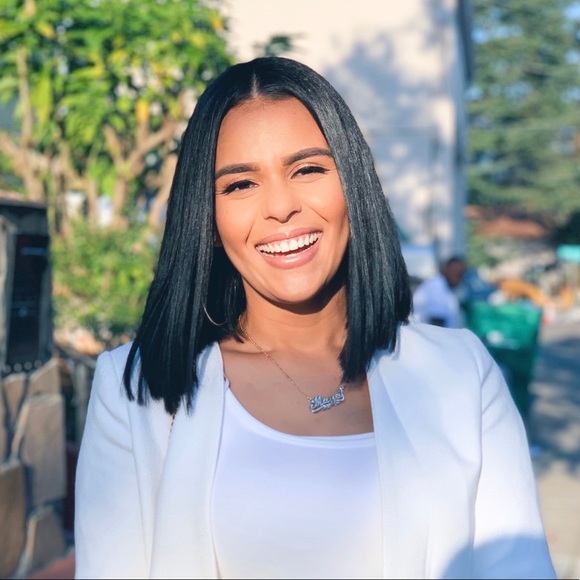 Profile Picture of Maya Richard (@maybachmaya) on Poshmark
