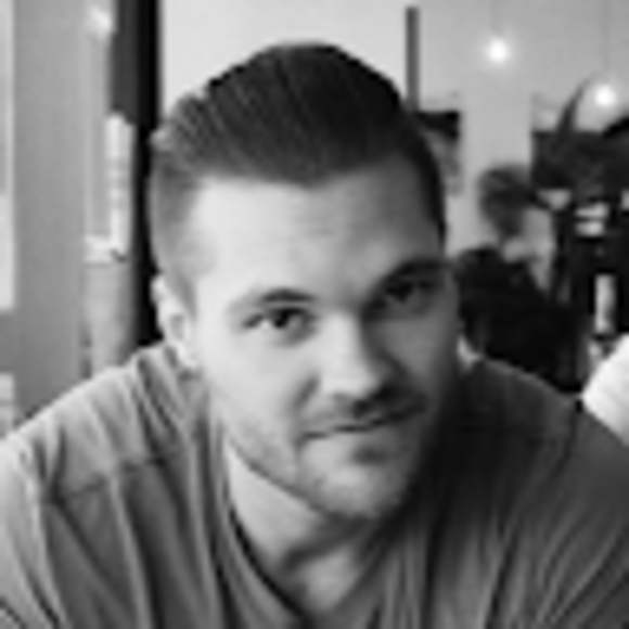 Profile Picture of Chris Lockwood (@chrislockwood) on Poshmark