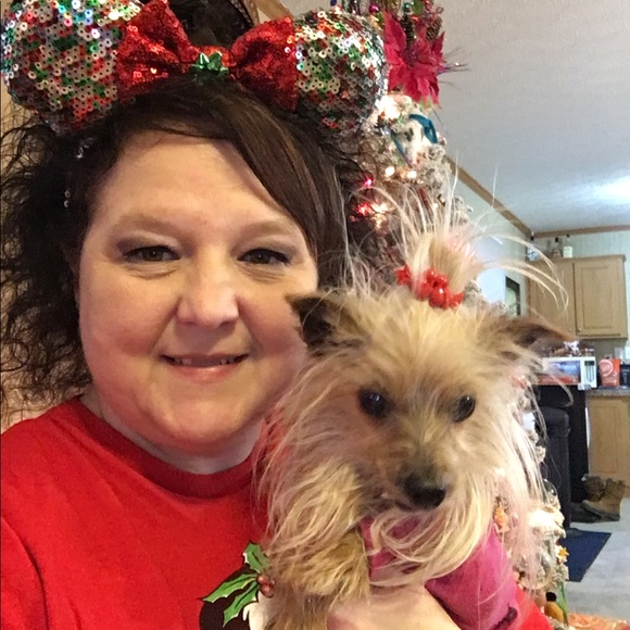 Profile Picture of Katrina Woody (@katbug) on Poshmark