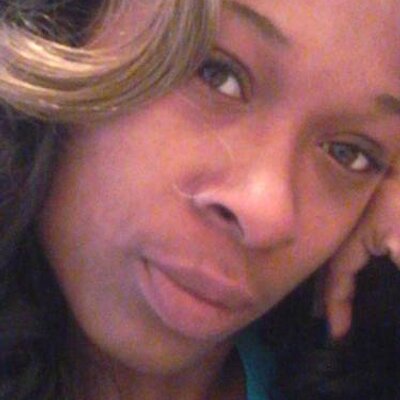 Profile Picture of Julia Pruett (@Fab_barbie26) on Twitter