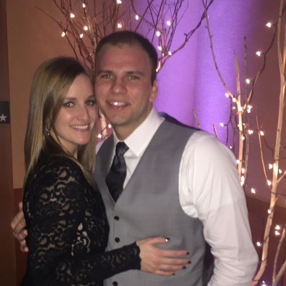 Profile Picture of Jen Walter (@jenwalter) on Poshmark