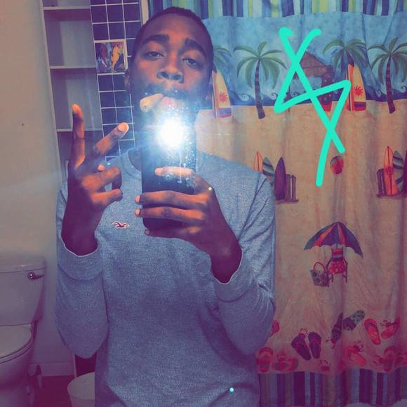 Profile Picture of Jeffrey Walker (@lvshjeff) on Poshmark