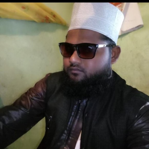 Profile Picture of Anwar Ahamed (@anwarahmed49870) on Poshmark