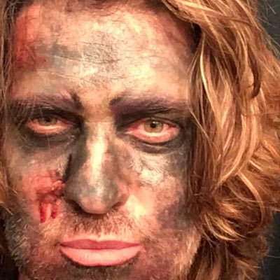 Michael Luxton - Twitter Profile Picture of Michael Luxton (@JefferyCupcakes) on Twitter