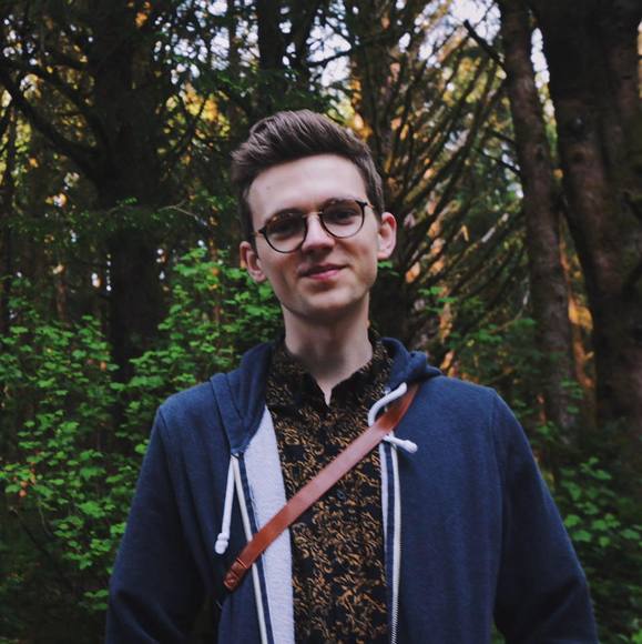 Profile Picture of Matthew Thomson (@lemonscheme) on Poshmark
