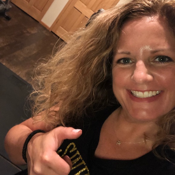 Profile Picture of Randi Olson (@randiolson206) on Poshmark