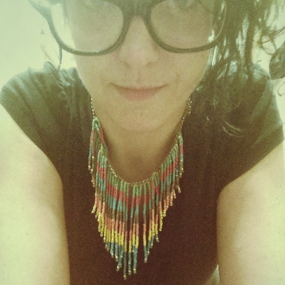 Profile Picture of Kelly Colvett (@kelstarrz) on Poshmark