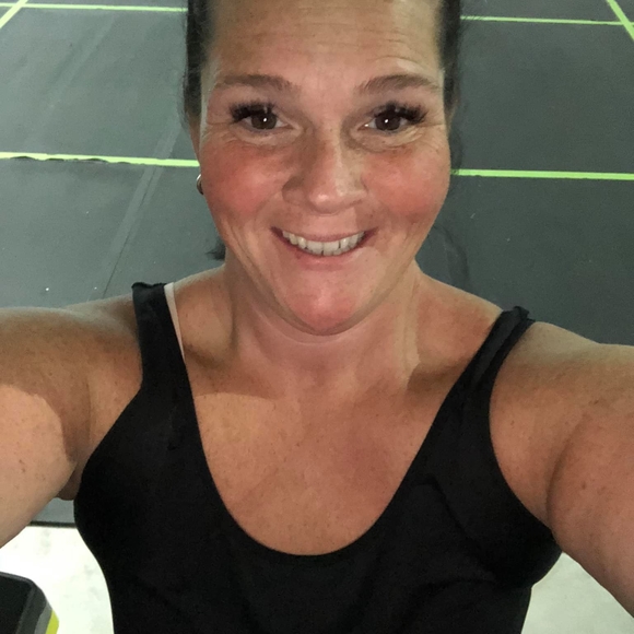 Profile Picture of Maureen Forchilli (@mbforchilli) on Poshmark