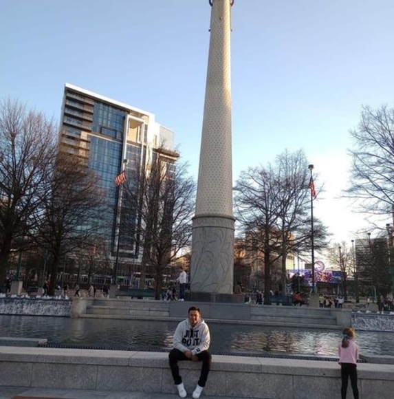 Profile Picture of Jose Julian (@julianalobien15) on Poshmark