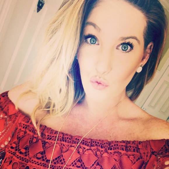 Profile Picture of Becca Strasburger (@rls0404) on Poshmark