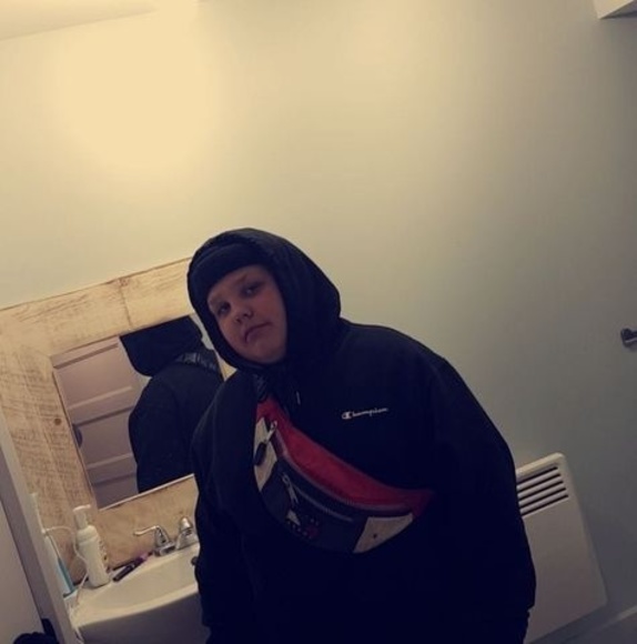 Profile Picture of Samuel Marsolais (@samuelmarsolais) on Poshmark