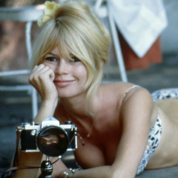 Profile Picture of Shannon Winsett (@shannonbuck88) on Poshmark