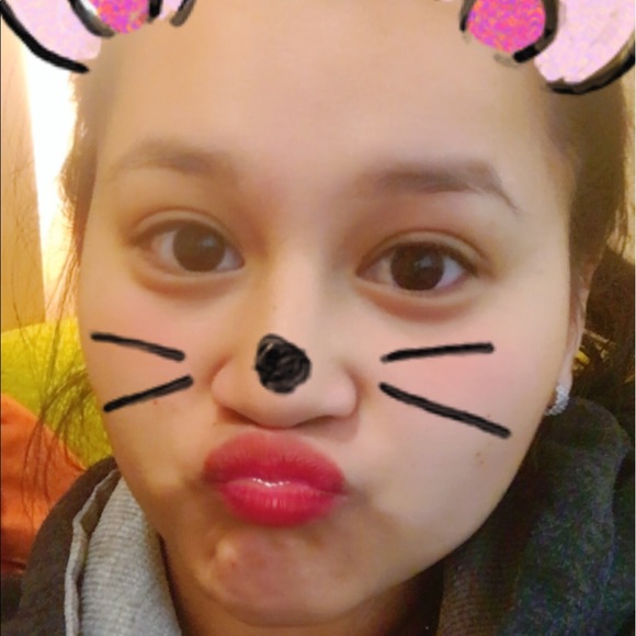 Profile Picture of Ngan Phan (@nina3008) on Poshmark