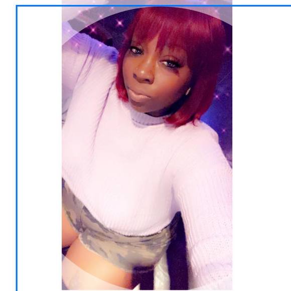 Profile Picture of Caryn Newton (@dareal28) on Poshmark