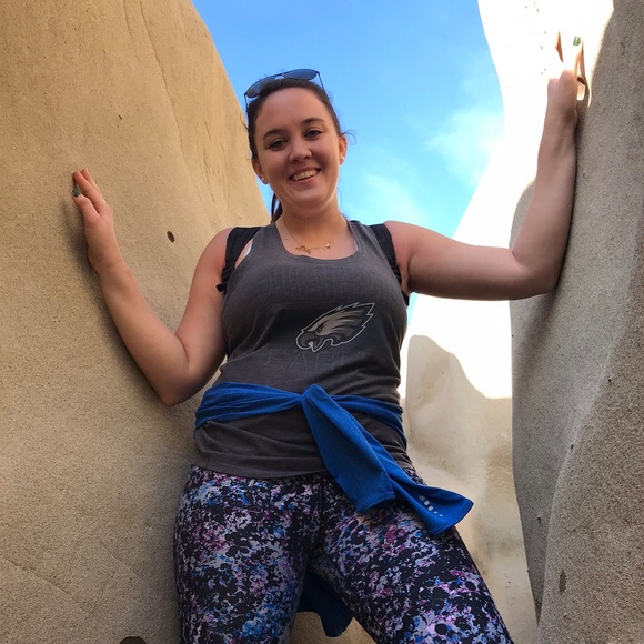 Profile Picture of Lauren Ruoff (@leruoff) on Poshmark