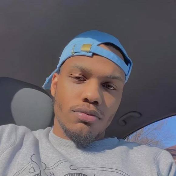 Profile Picture of Steven Mickens (@stevenmickens16) on Poshmark