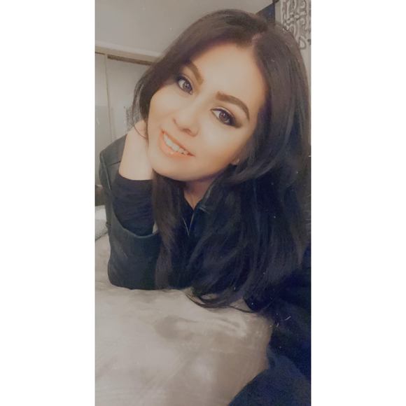 Profile Picture of Briela Tosky (@brielatosky) on Poshmark