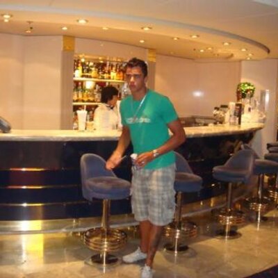 Profile Picture of Derek Pires (@derekpires) on Twitter