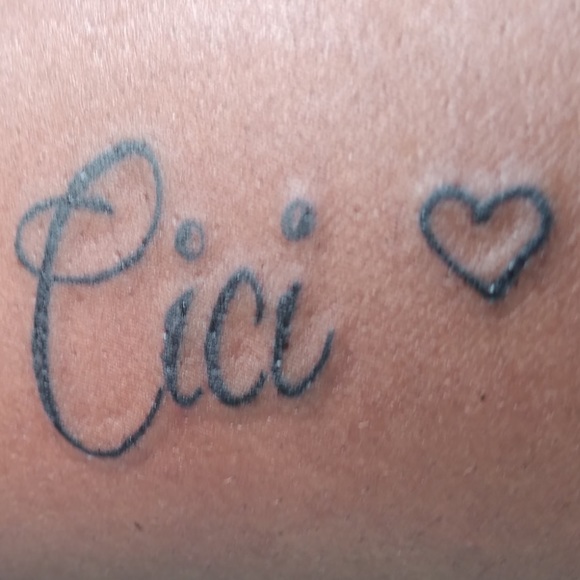 Delcie Jean baptiste - Poshmark Profile Picture of Delcie Jean baptiste (@delcie123) on Poshmark