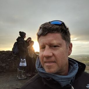 Profile Picture of Len Gee (@LenGee6) on Twitter