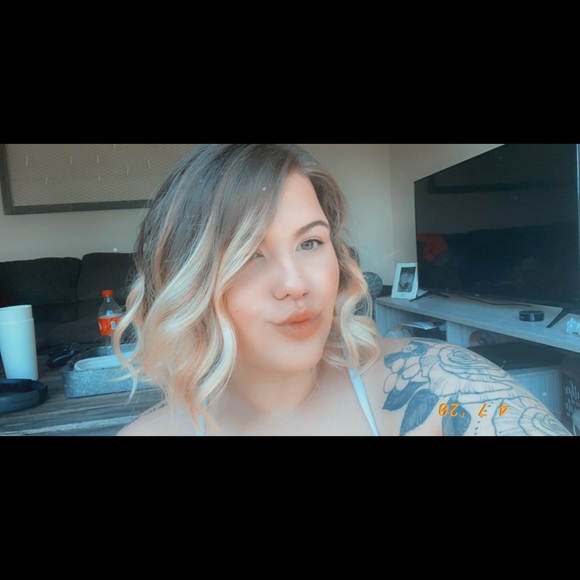Profile Picture of Briana Orme (@briana_orme) on Poshmark