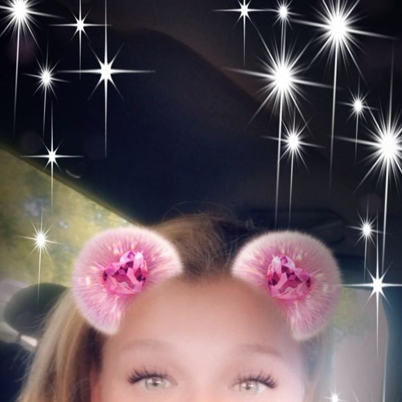 Profile Picture of Judy Gould (@anutjuju) on Poshmark