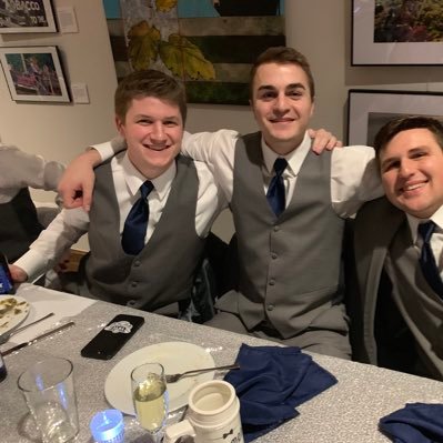 Profile Picture of Evan Knox (@evanaknox) on Twitter