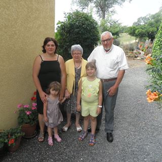 Profile Picture of Noelle Clavelloux (@noelle.clavelloux) on Facebook