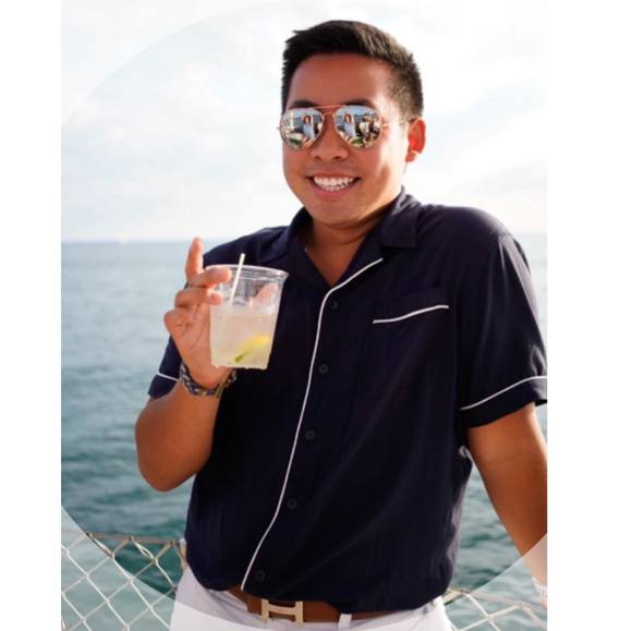 Profile Picture of Johnny Qiu (@jqiu) on Poshmark