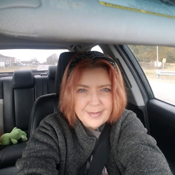 Profile Picture of Ada Dunn (@eeveesmimi) on Poshmark