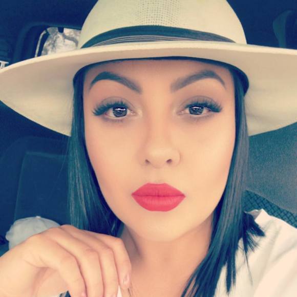 Profile Picture of Claudia Ramírez (@crlatinagirl05) on Poshmark