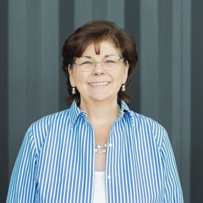 Profile Picture of Kathy Dowling (@KathyDowling) on Twitter