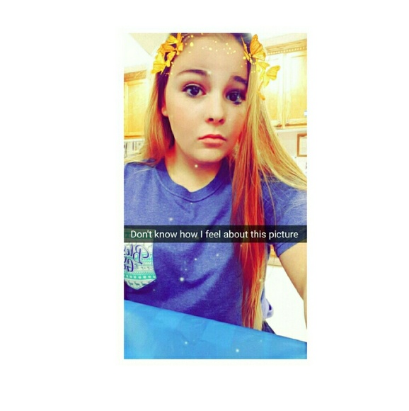 Profile Picture of Ally Weifenbach (@allybear1231) on Poshmark